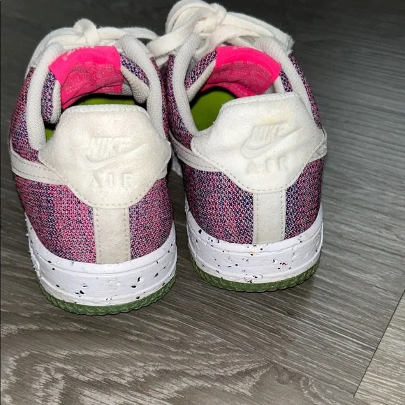 NIKE Pink and White Knit Sneakers - Picture 4 of 6